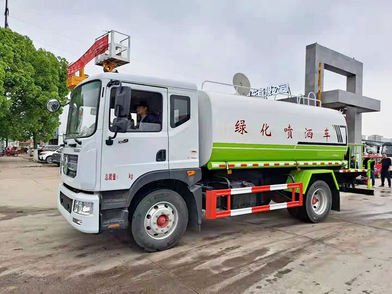 新一代智能系統為商務專用車再添安全系數