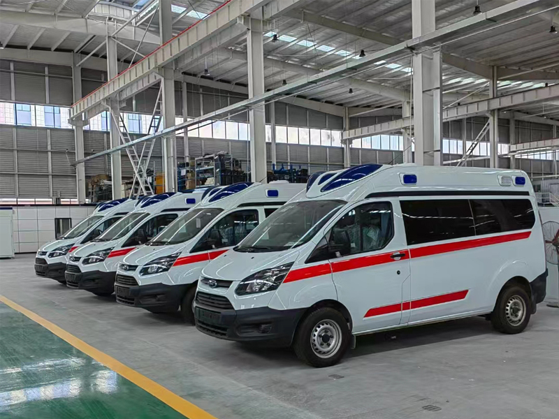 程力威牌福特Ford全順V362中頂監(jiān)護(hù)型醫(yī)療救護(hù)轉(zhuǎn)運(yùn)車(chē)詳細(xì)參數(shù)